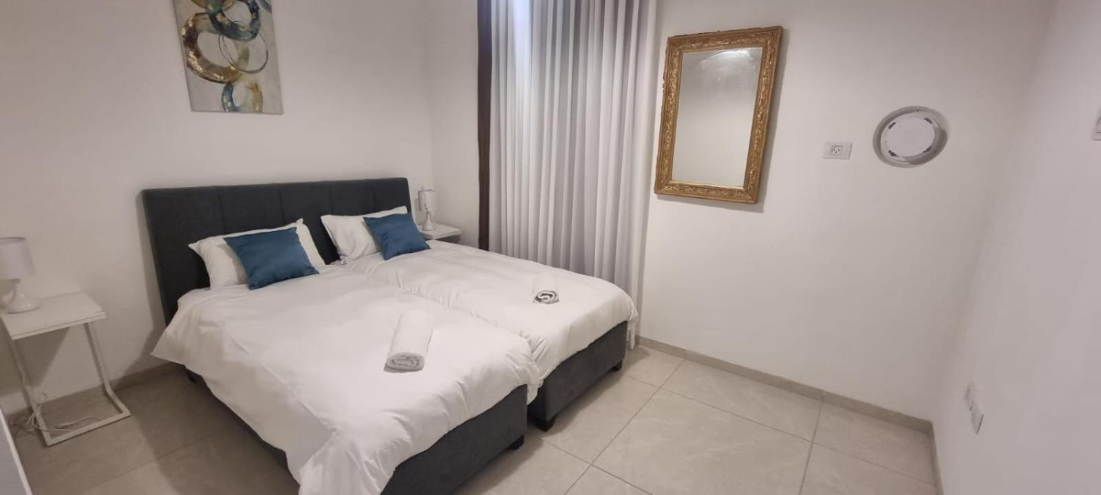 Jtower Royal Suites - Alefimmoed Yerusalem Bagian luar foto