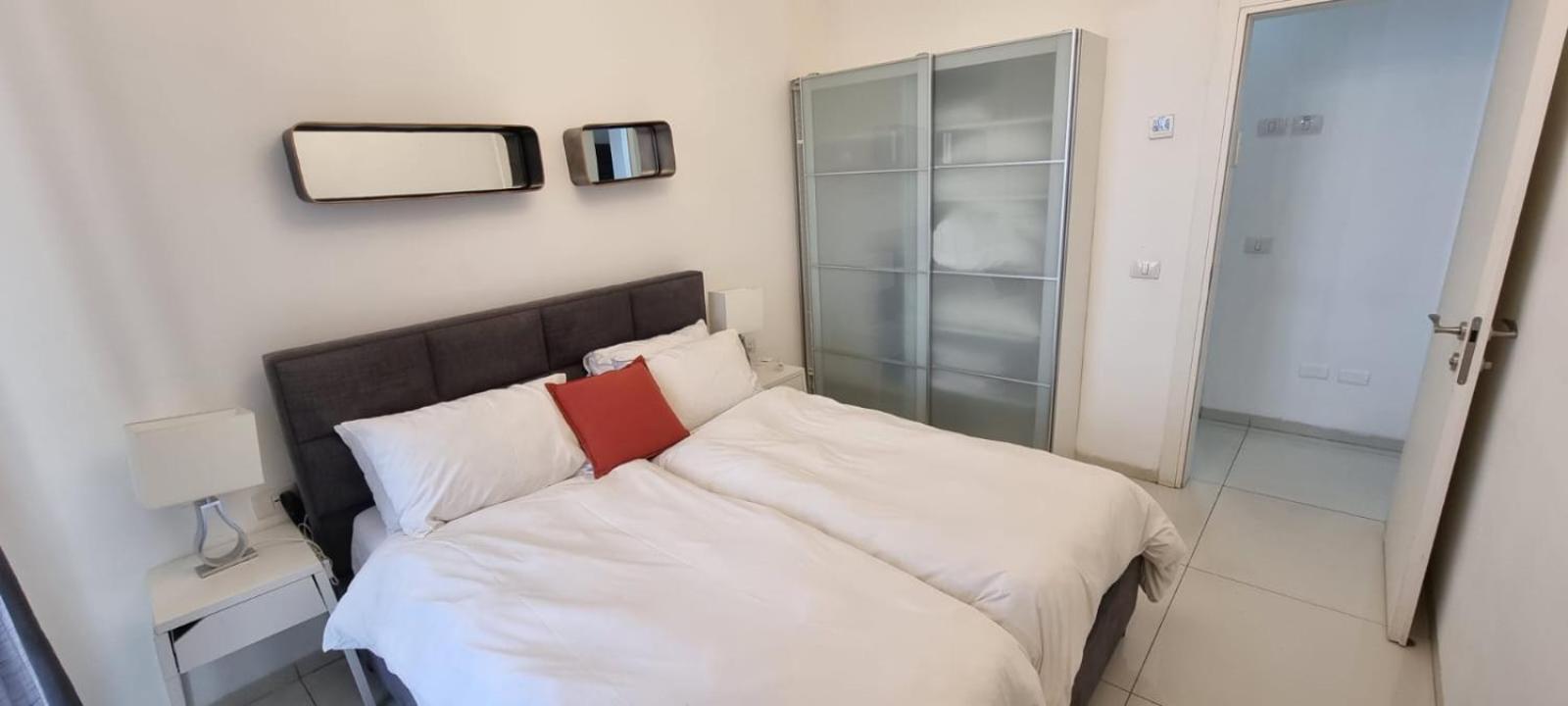 Jtower Royal Suites - Alefimmoed Yerusalem Bagian luar foto