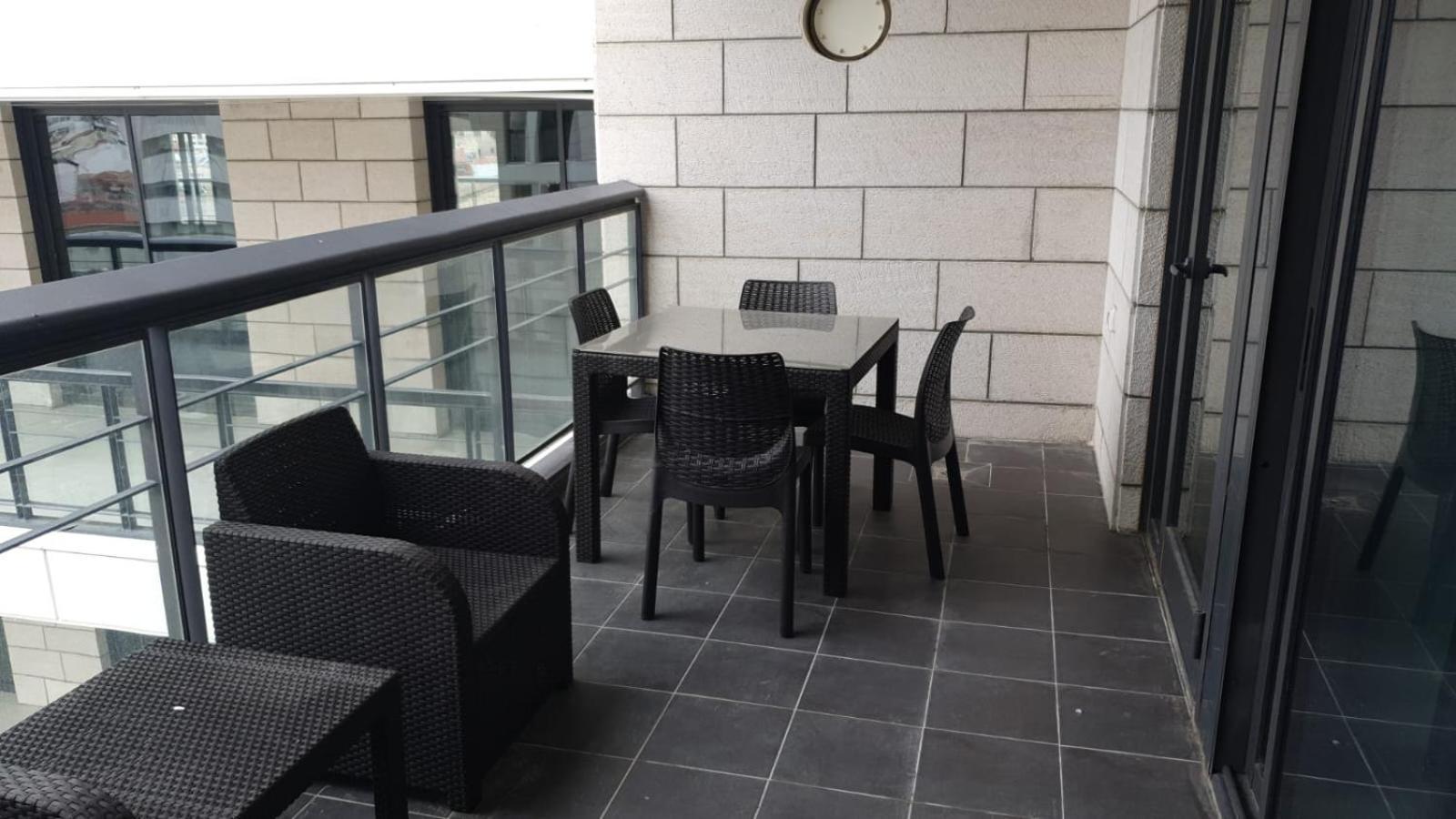 Jtower Royal Suites - Alefimmoed Yerusalem Bagian luar foto