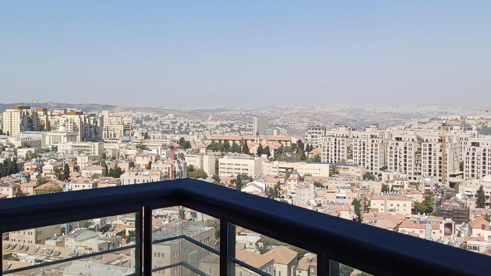 Jtower Royal Suites - Alefimmoed Yerusalem Bagian luar foto
